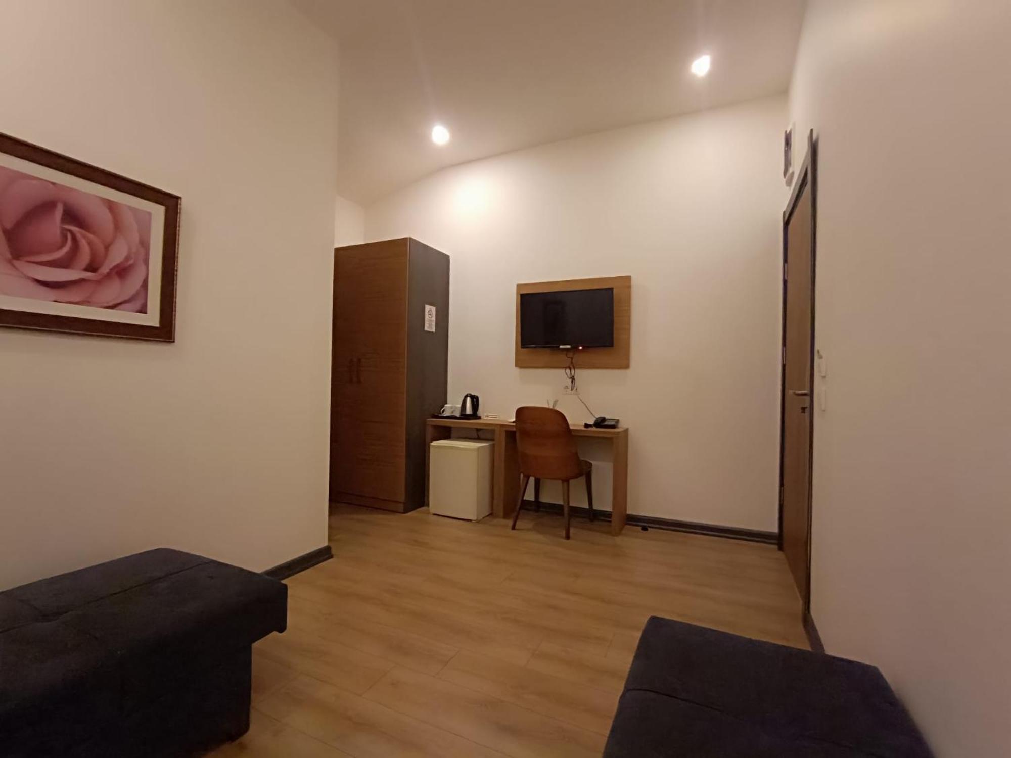 Comfy Otel Antalya Lara Exterior photo